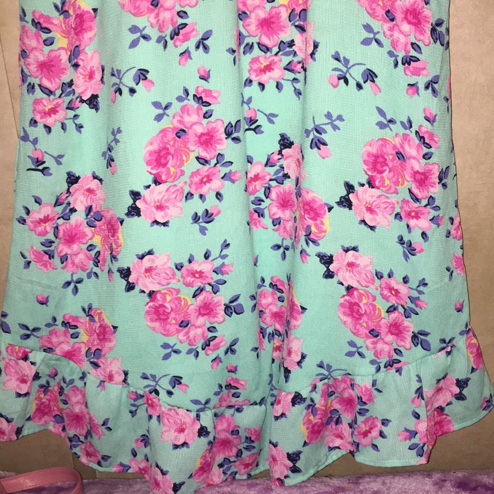 Dress - Picture 4 of 4
